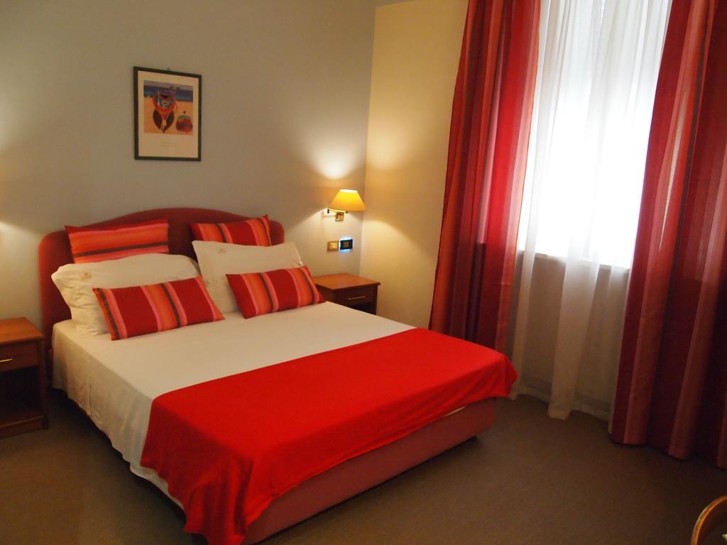 Piccolo Hotel Moneglia Bagian luar foto